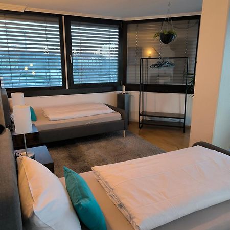 Im Herzen Von Wiesdorf- Blick Auf Das Bayer-Kreuz -Appartement Mit 2 Schlafzimmern-Fuer 3 Personen -Zentral Gelegen - Friedrich Ebert Platz 5A , 4Te Etage - Dachterrasse Und Sauna - Kaution Pflicht - Леверкузен Екстер'єр фото